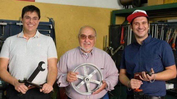 manutenzione e riparazione di ascensori.